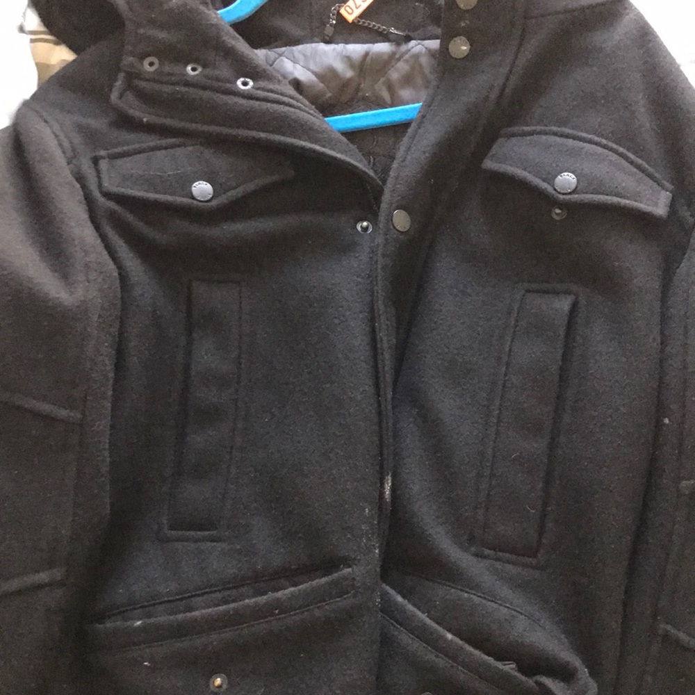 I’m selling a coat jacket for cold